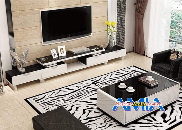 Kệ tivi gỗ tự nhiện kiểu dáng rộng rãi cho phòng khách KTV240