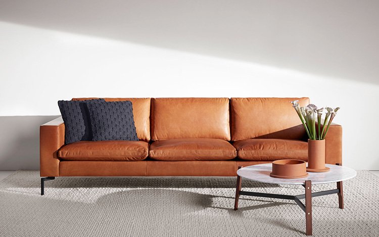 Hình ảnh Ghế sofa văng da đẹp màu da bò cho phòng khách hiện đại