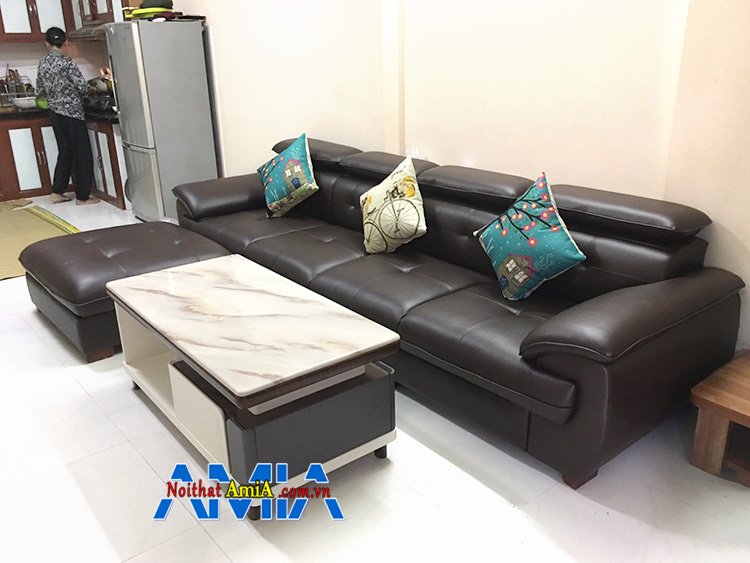 Hình ảnh Ghế sofa màu đen cho phòng khách đẹp kết hợp bàn trà mặt đá