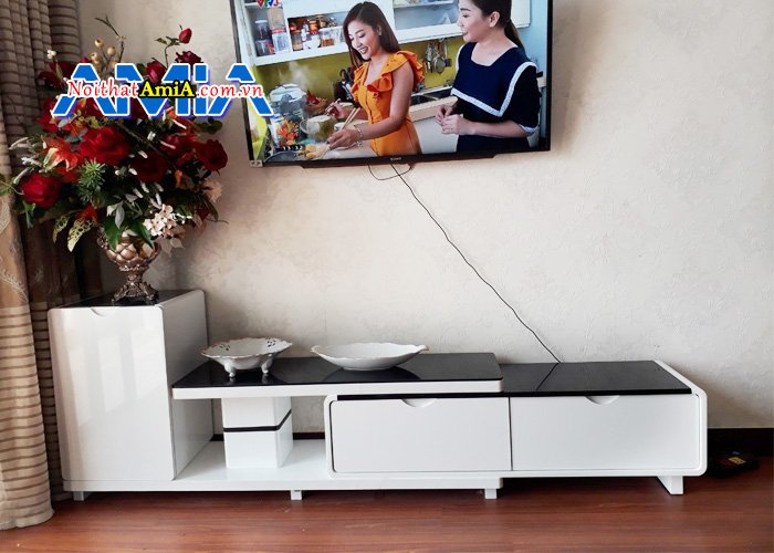 Kệ tivi phòng khách thiết kế đẹp bằng gỗ công nghiệp KTV246