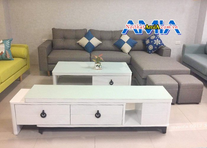 Mẫu kệ tivi gia đình KTV243 với kiểu dáng tiện dụng