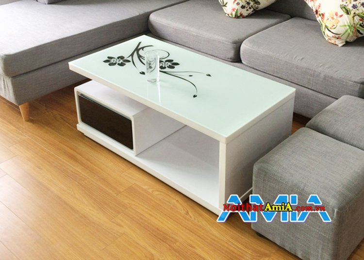 Hình ảnh Bàn sofa hiện đại màu trắng họa tiết màu đen AmiA BTR143