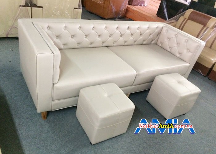 Mẫu ghế sofa tân cỗ điển SFD164 với chất liệu da được rút khuy ở lưng hiện đại