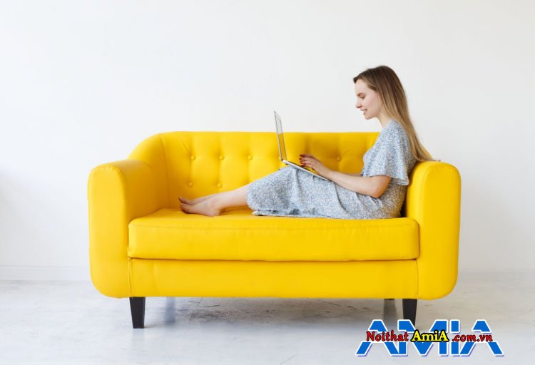 Hình ảnh sofa văng dài màu vàng hanh 