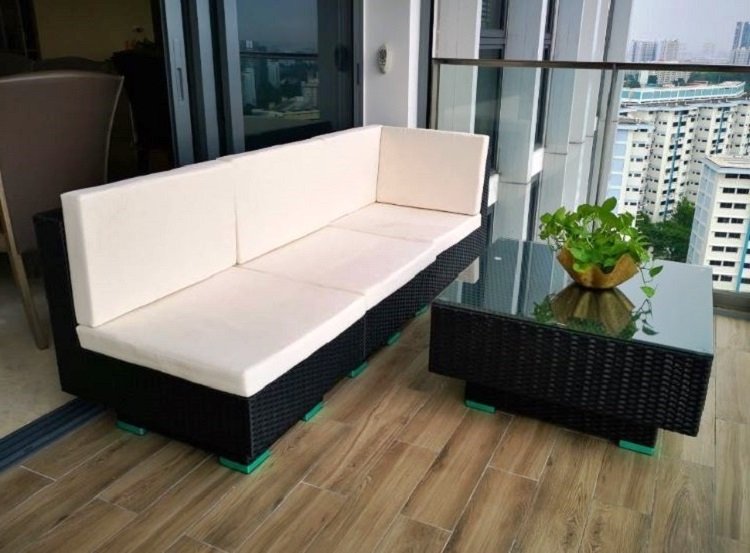 bàn trà vuông kết hợp ghế sofa ban công 